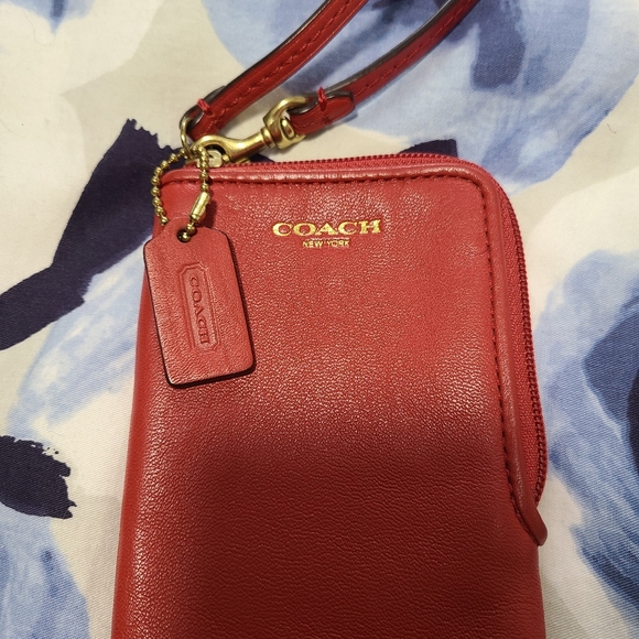 Coach Legacy Coral Wallet - Picture 3 of 7